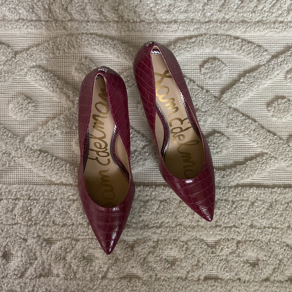 **NEW**  Sam Edelman Hazel “Cranberry” Croc Pointed Toe Heels